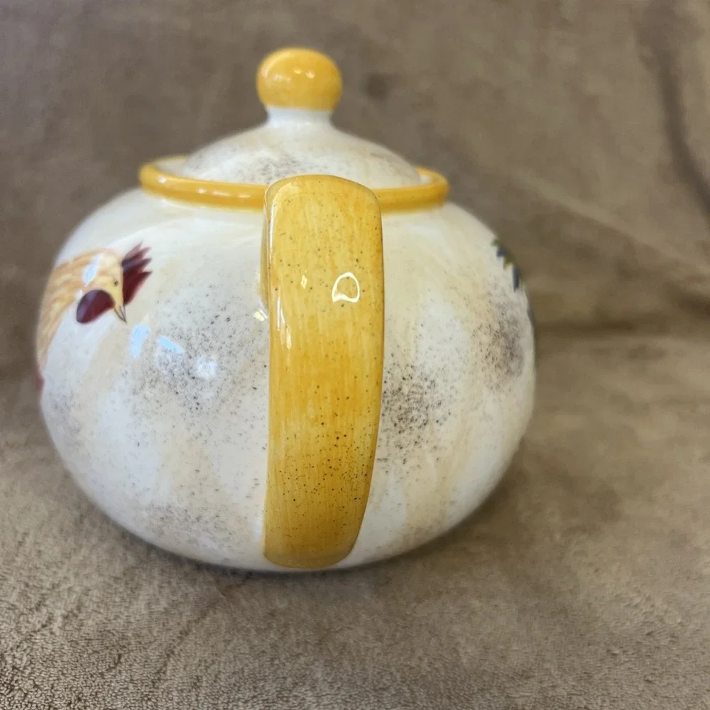 AMERICAN ATELIER Teapot & Lid Round Rooster‎ Handpainted Earthenware 5242